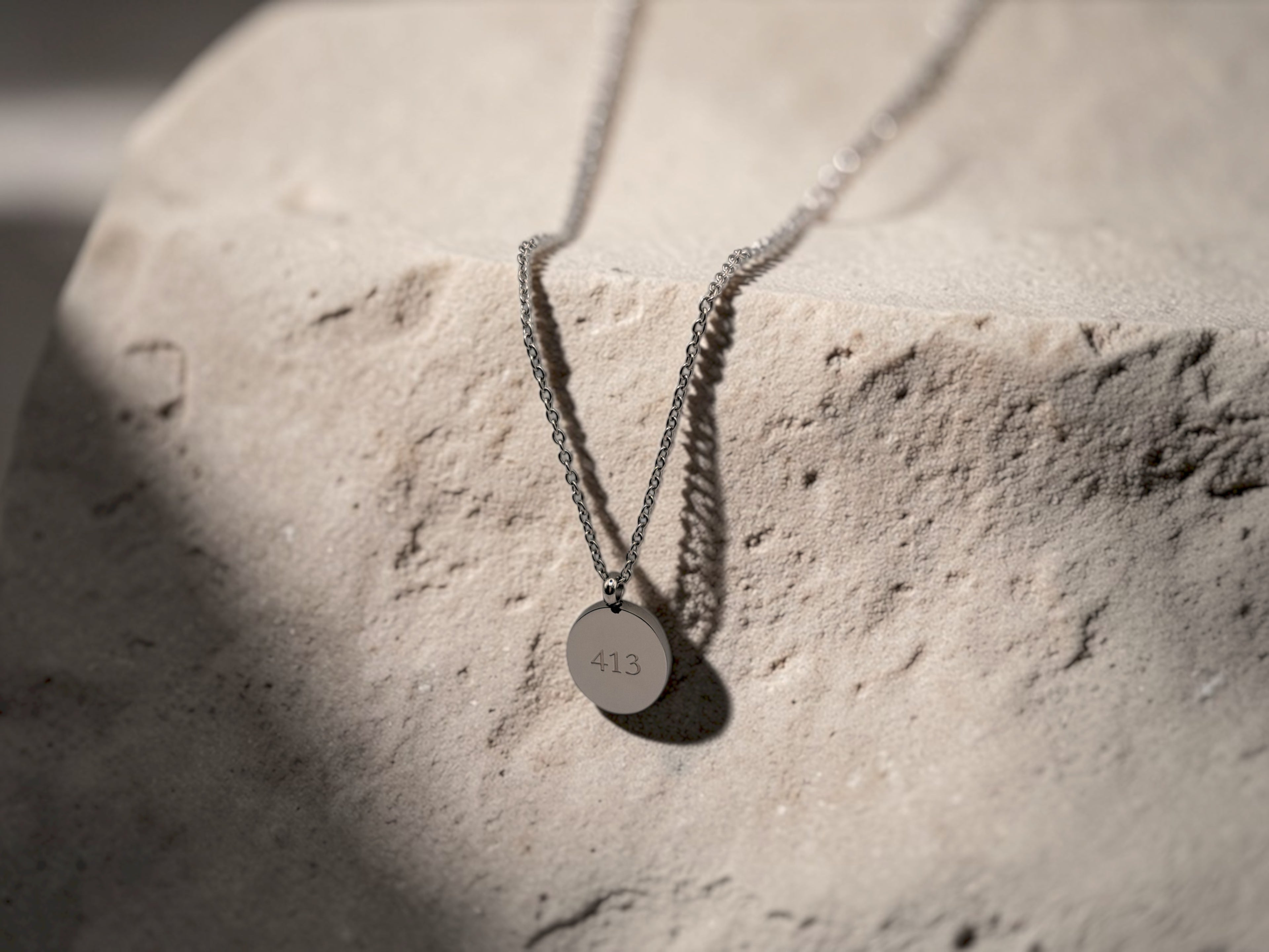 No. 413, Strengthened Necklace